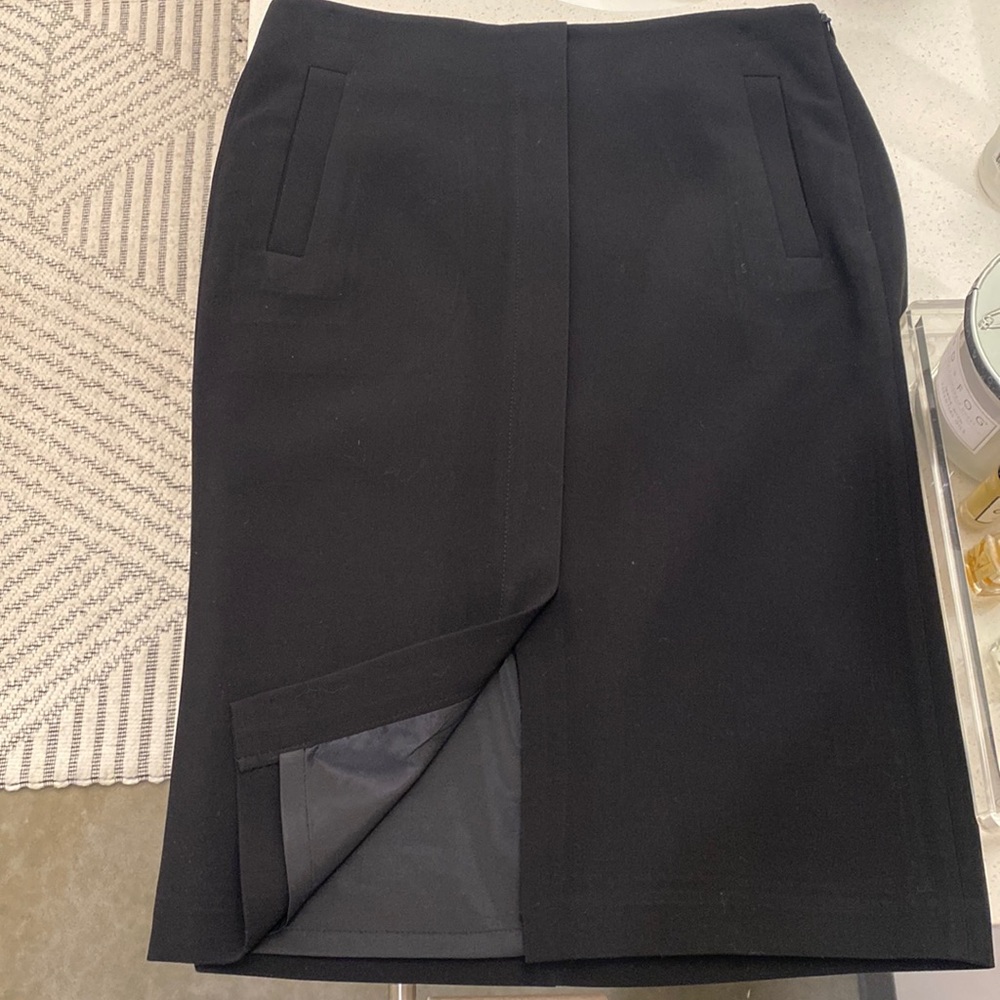 Banana Republic Pencil Skirt - Size 2